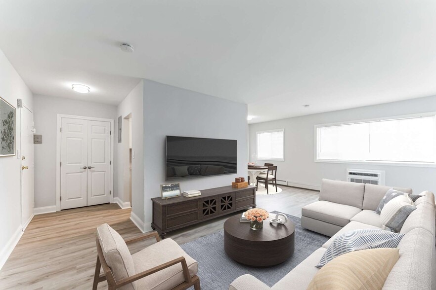 Primary Photo - Mid Island Apartments