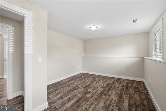 Building Photo - 507 Lindsay Ct