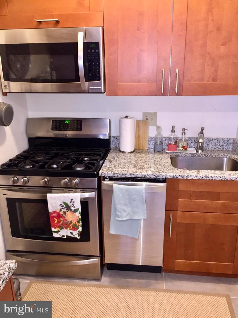 Kitchen - 1727 Massachusetts Ave NW