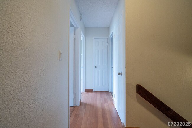 Building Photo - Move-In Ready! 3br, 2.5 ba in Makakilo, $3...