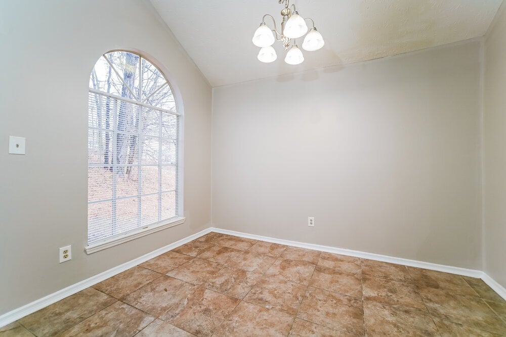 Building Photo - 3069 Oakvale Heights