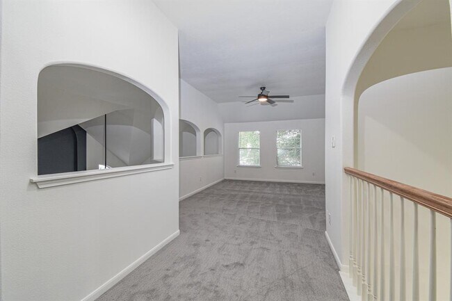 Building Photo - 30611 Country Meadows Dr