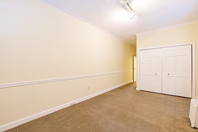 Bedroom - 1823 Riggs Pl NW