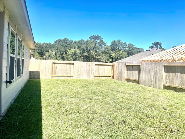 Building Photo - 17477 Rosewood Manor Ln
