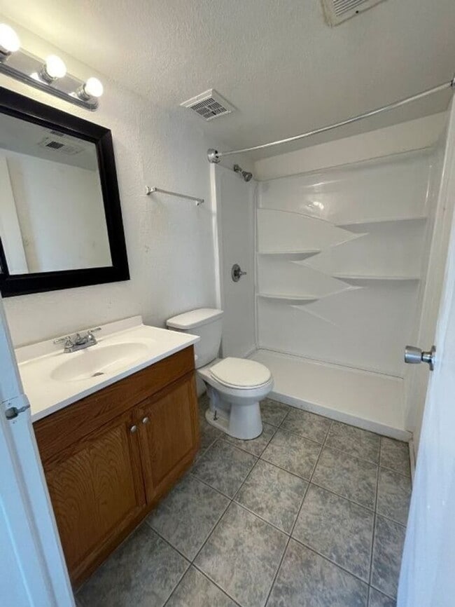 Building Photo - 4542 E Southern Ave