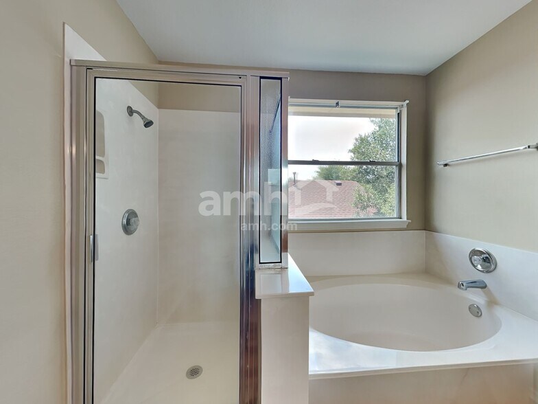 Building Photo - 17829 Aleppo Pine Trl