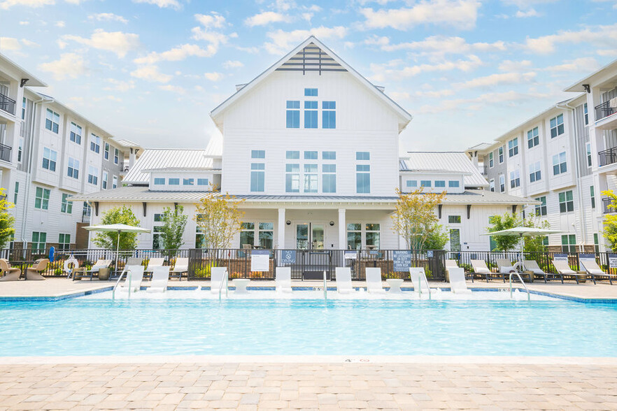 Building Photo - The LakeHouse on Wylie