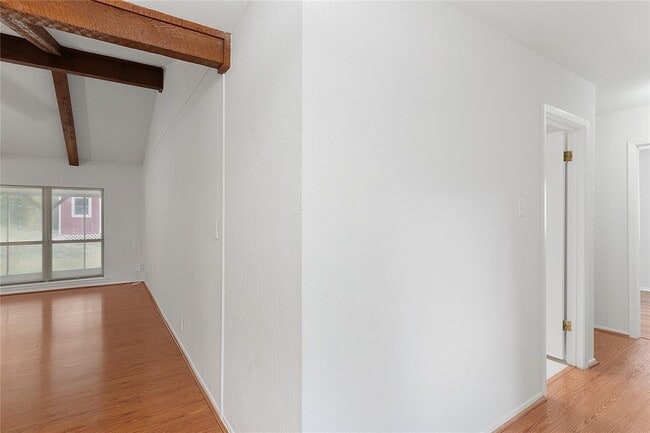 Building Photo - 8102 Red Willow Dr
