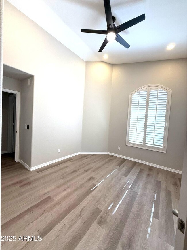 Building Photo - 1030 S Brentwood Ct