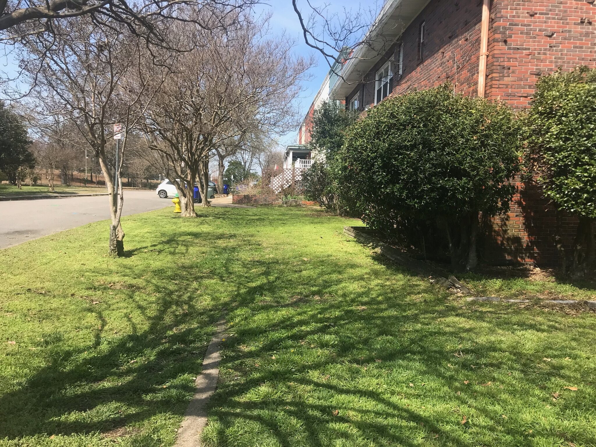 Building Photo - 801 Greenway Ct