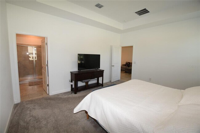 Building Photo - 5055 Hatchineha Ct