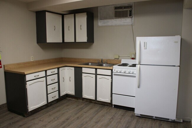 Building Photo - Vattier 1130