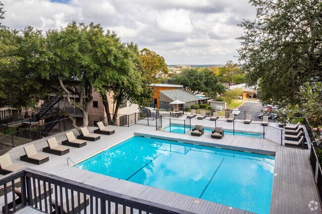 Second Pool - Cornerstone At Overlook