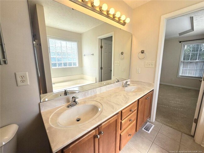 Building Photo - 115 Haywood St