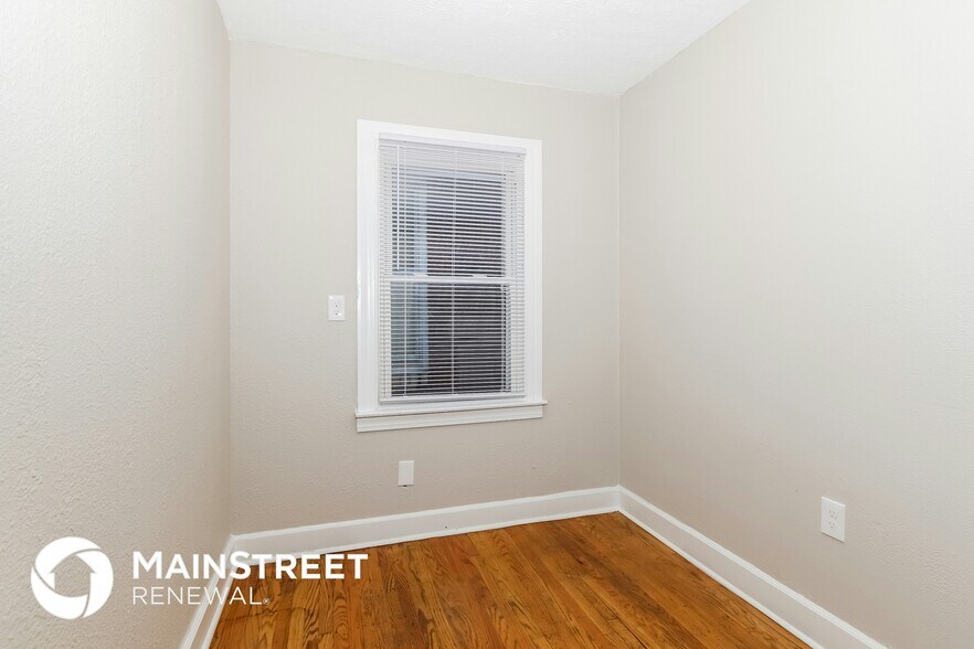 Building Photo - 4313 Hale Ave