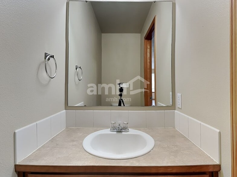 Building Photo - 16607 53rd Avenue Ct E