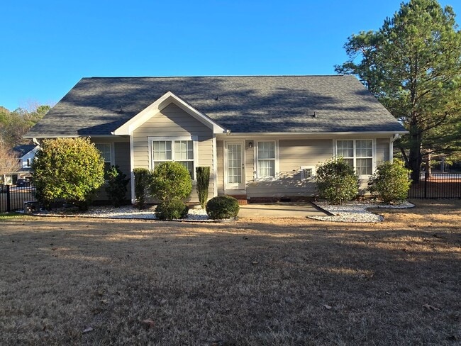 Building Photo - 641 Orchard Falls Dr