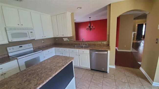 Building Photo - 8755 Ridgestone Ct