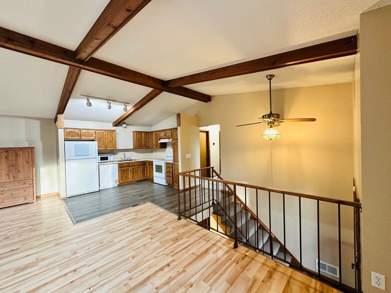 Building Photo - 840 Martha Lake Ct