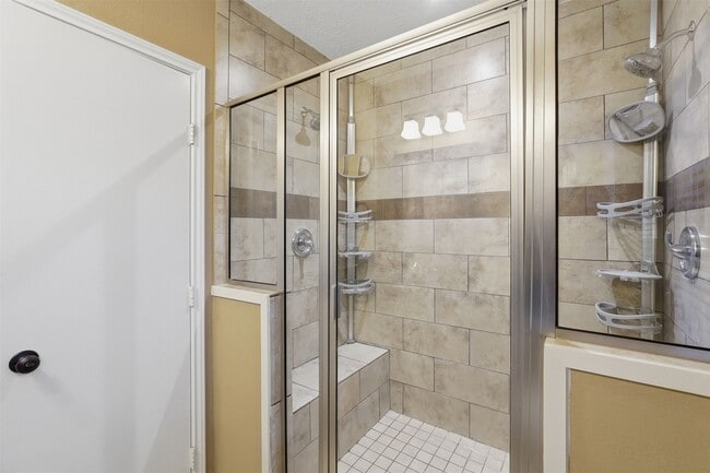 Building Photo - 4406 Marlborough Dr