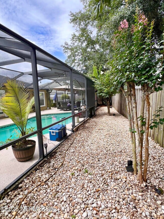 Building Photo - 3419 Bristol Bridge Rd