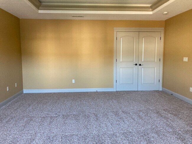 Building Photo - West Meadows Estate 2-Story Home in Salem