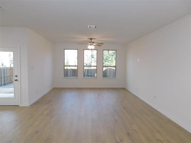 Building Photo - 505 Mockingbird Ln