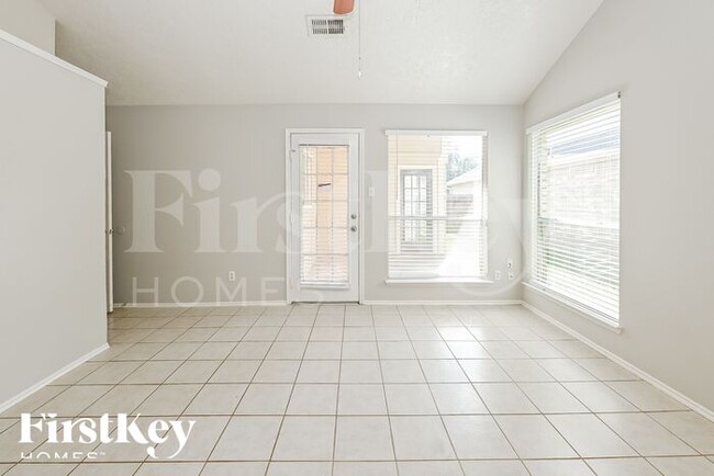 Building Photo - 3009 Walnut Springs Dr
