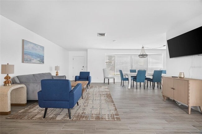 Building Photo - 437 Hickory Rd