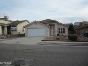 Building Photo - 6572 Dakota Ridge Dr