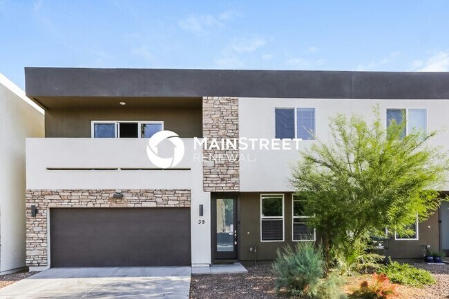 Primary Photo - 3 Bedroom Pet-Friendly Home in Phoenix, AZ...