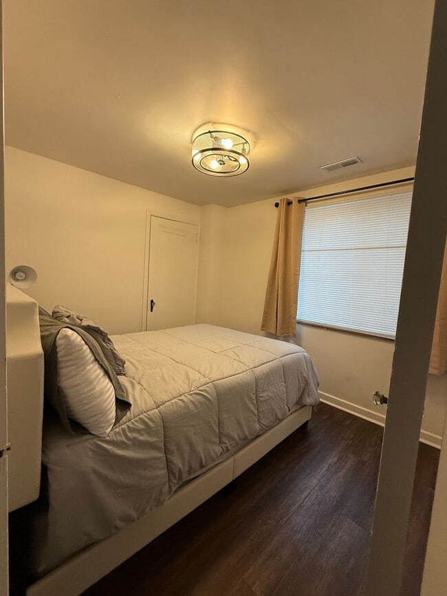 Building Photo - Sewickley - Just Reduced!