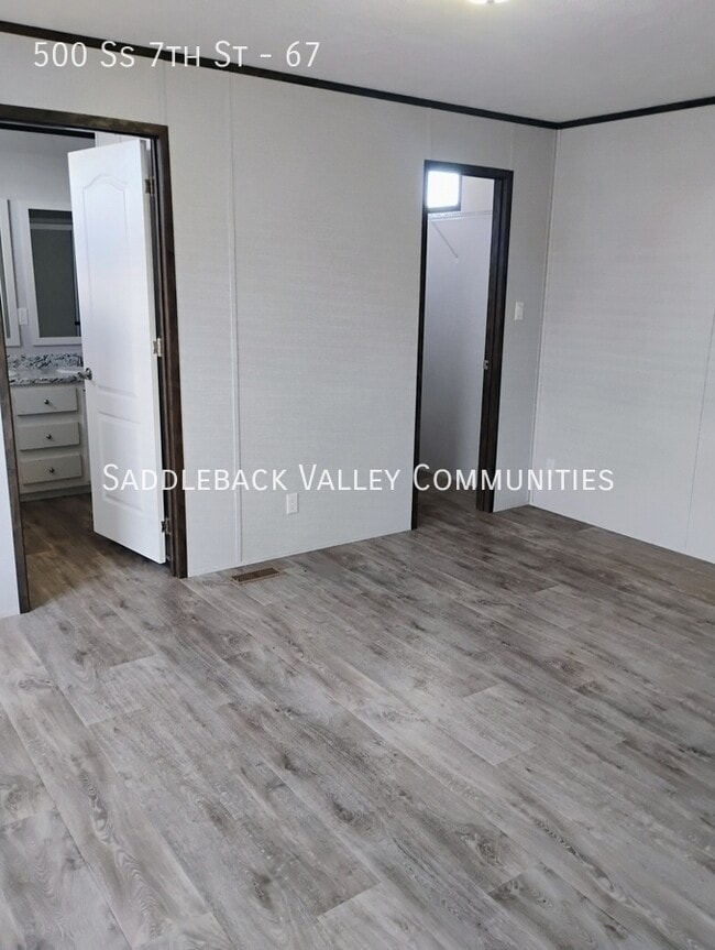 Building Photo - 500 S 7th St