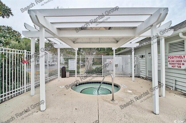 Building Photo - 33 Shadow Moss Pl