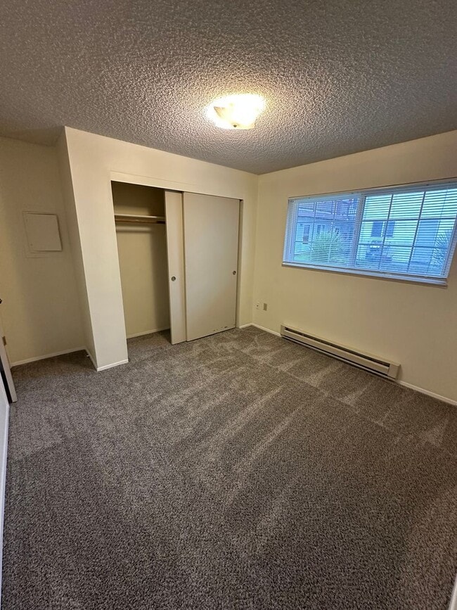 Building Photo - 2 bed / 1 Bath in Warrenton