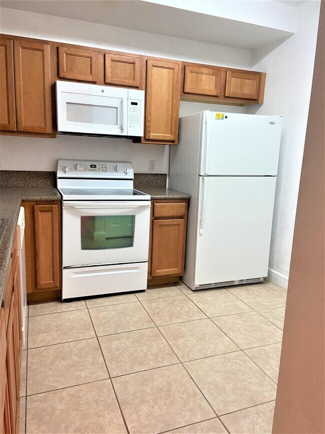4721 Lucerne Lakes Blvd E 4721 Lucerne Lakes Blvd E Lake Worth FL 33467 Apartment Finder