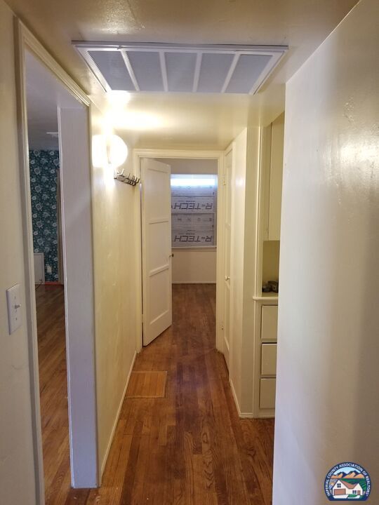 Building Photo - 285 W K St