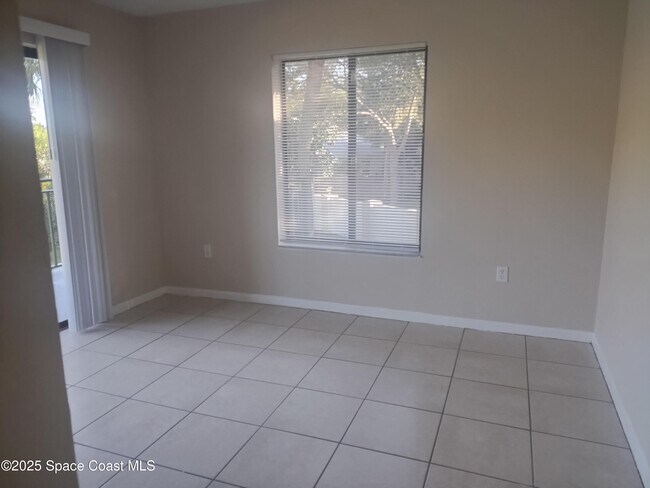 Building Photo - 200 International Dr