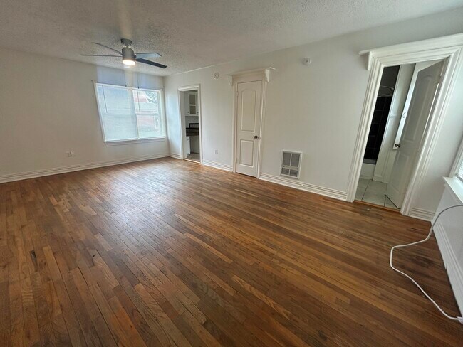 Building Photo - 2405 16th St
