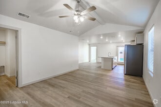 Building Photo - 8004 Elm Ave
