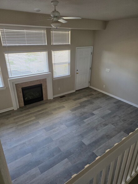 Building Photo - 12019 Monaco St