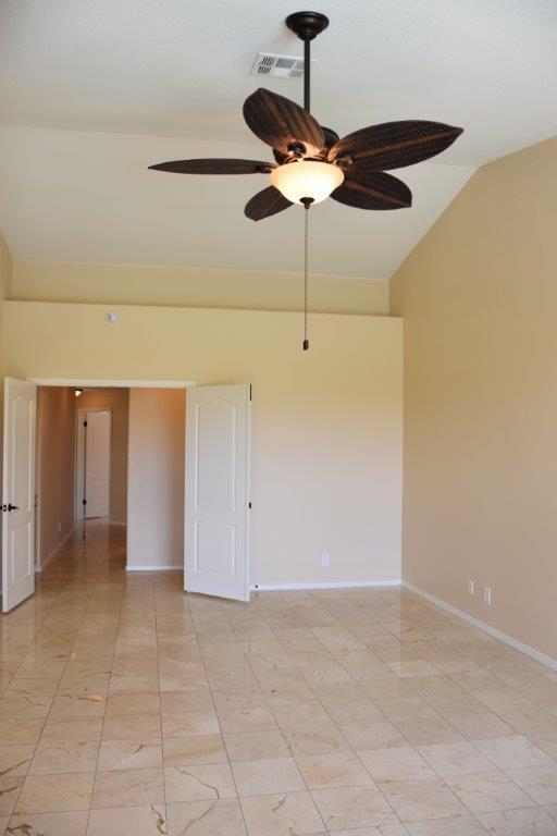 Building Photo - Gorgeous 4 bedroom single story home with ...