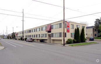 Building Photo - Melissa Anne