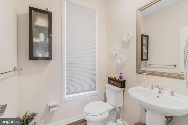 Building Photo - 23619 Waterford Downs Terrace