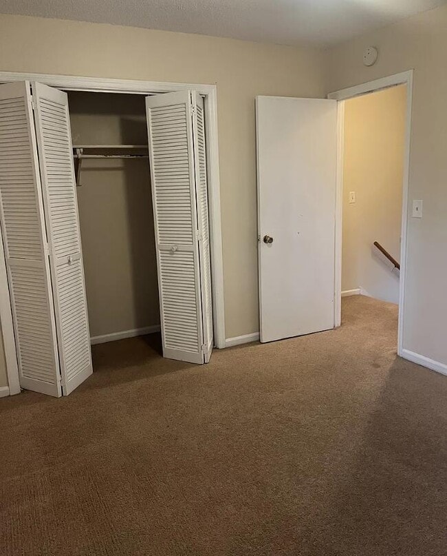 Building Photo - 111 Timber Ln