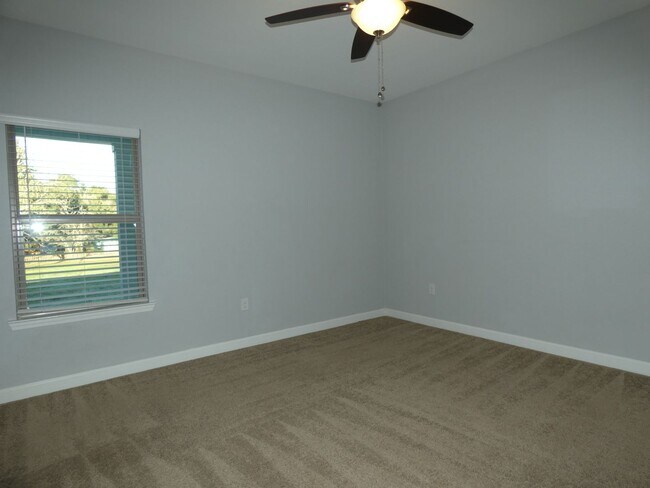 Building Photo - Spacious 3-Bedroom Home - Half Acre Lot