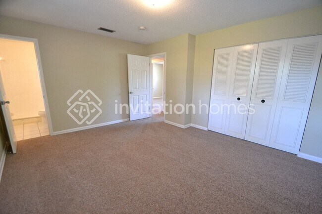 Building Photo - 1500 Overlook Rd