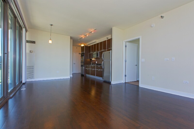 Building Photo - 665 W Wayman St