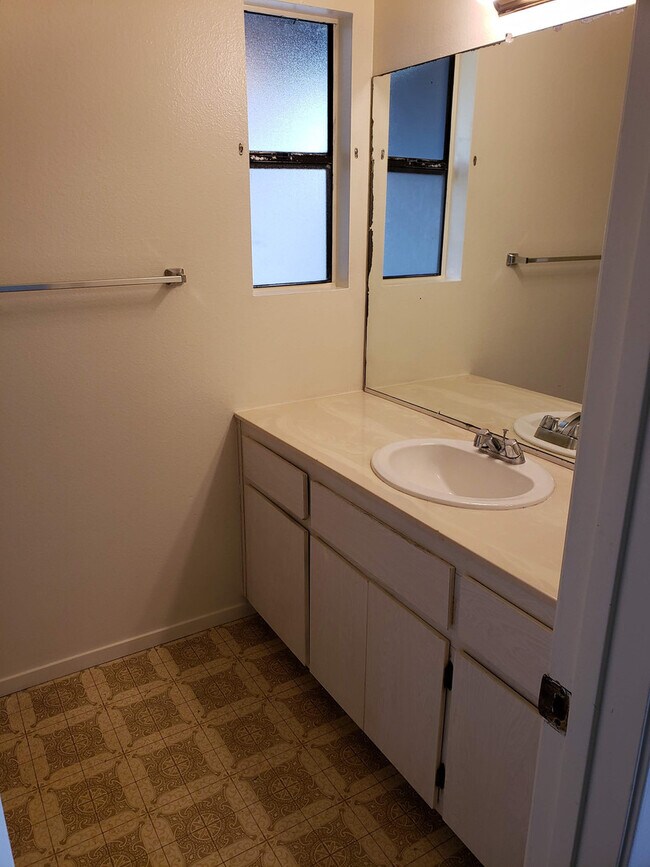 Building Photo - 1335 CAVALIER