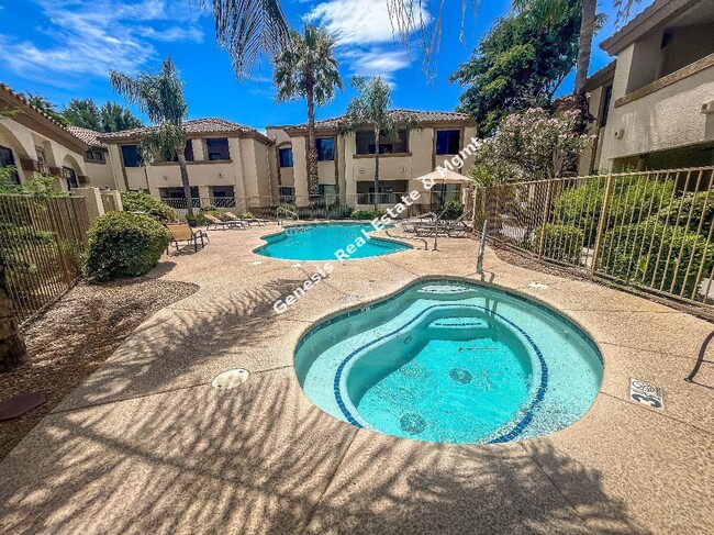 Building Photo - 2bd/2ba condo in Villas at Hacienda Del Sol